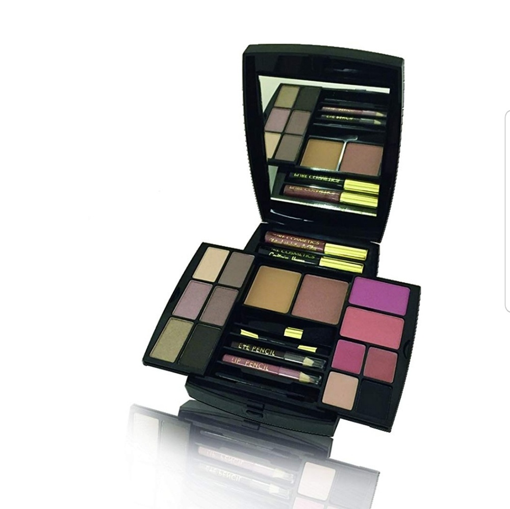 Pure Cosmetics Makeup Set